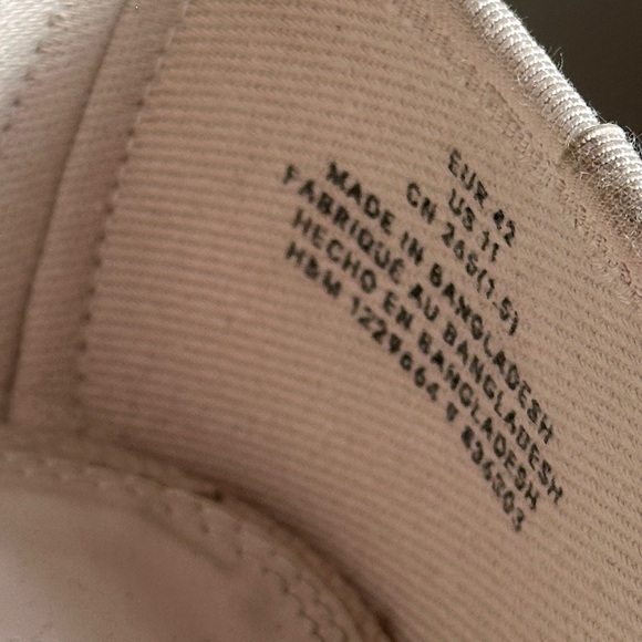 3/$20 💥 H&M Neutral Beige Slip On Ballet Flats Shoes w/ Bow Sz 11 - Picture 3 of 13